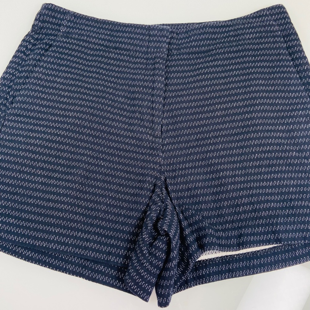 LOFT Curvy Shorts Women's Size‎ 4 Navy White Geometric Cotton Blend Casual NEW